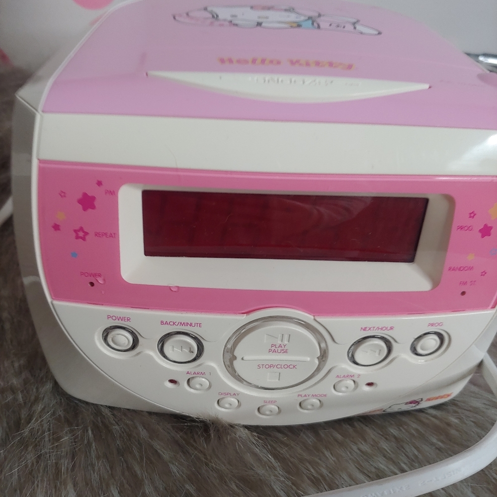 HP • Hello Kitty • Pink y2k CD player radio boom box - Picture 6 of 9